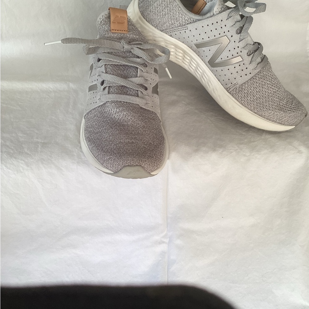 Tennis shoes/sneakers